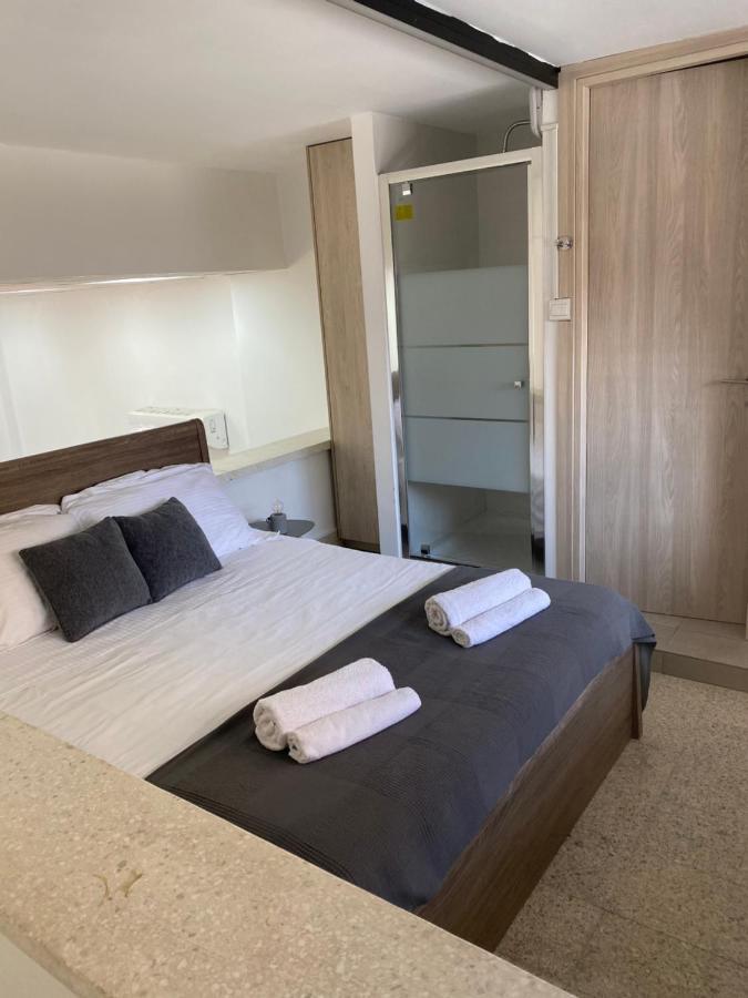 Modern City Center Appartment Saripolou Limassol Exterior photo