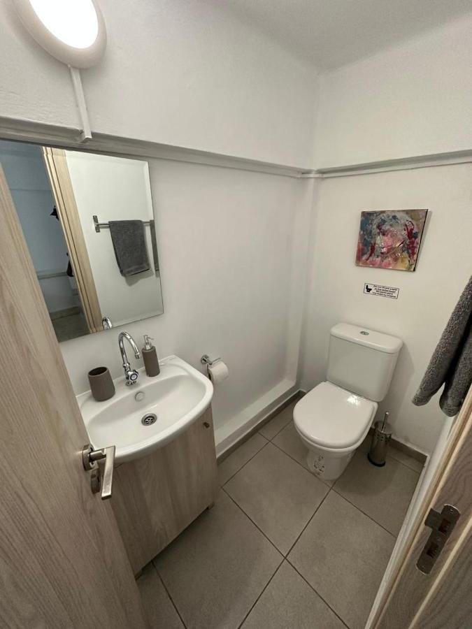Modern City Center Appartment Saripolou Limassol Exterior photo